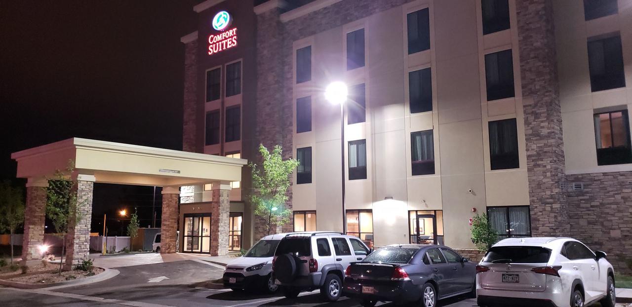Comfort Suites Denver Near Anschutz Medical Campus Aurora Exterior photo